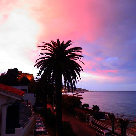 Blue Beach Bussana Dış mekan fotoğraf