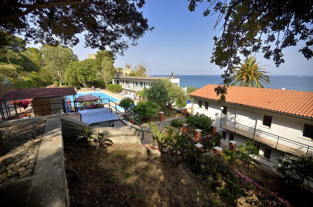 Blue Beach Bussana Dış mekan fotoğraf